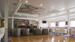 MS Kandinsky - Bar & Lounge