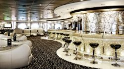 MSC Divina - Blach & White Bar