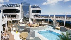 MSC Divina - Pooldeck