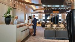 MS Europa 2 - Artrium