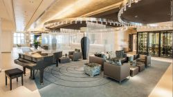 MS Europa 2 - Artrium