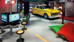 MS Nieuw Amsterdam - Club Hal