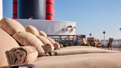 Queen Elizabeth - Grills Terrace