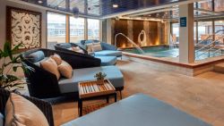 Queen Elizabeth - Hydro Pool