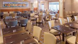 Queen Mary 2 - Kings Court Dining Area