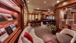 Queen Victoria - Voyages Sales