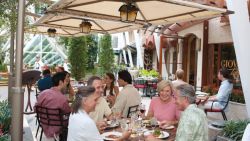Allure of the Seas - Giovannis Outside