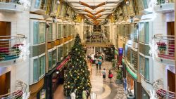 Independence Of The Seas - Promenade