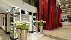 Ovation of the Seas - Royal Shops