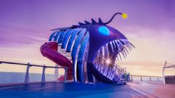 Symphony of the Seas - Abyss