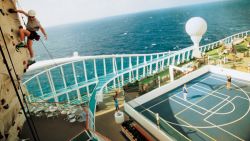 Voyager Of The Seas - Manclimbs