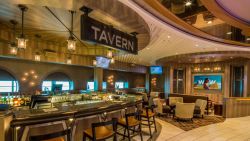 Voyager Of The Seas - Tavern