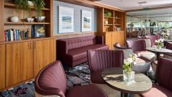 MS Swiss Splendor - Bibliothek