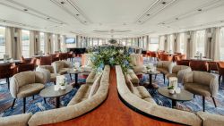 MS Voyage - Panorama Salon